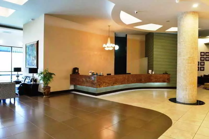 هتل Plaza Juan Carlos