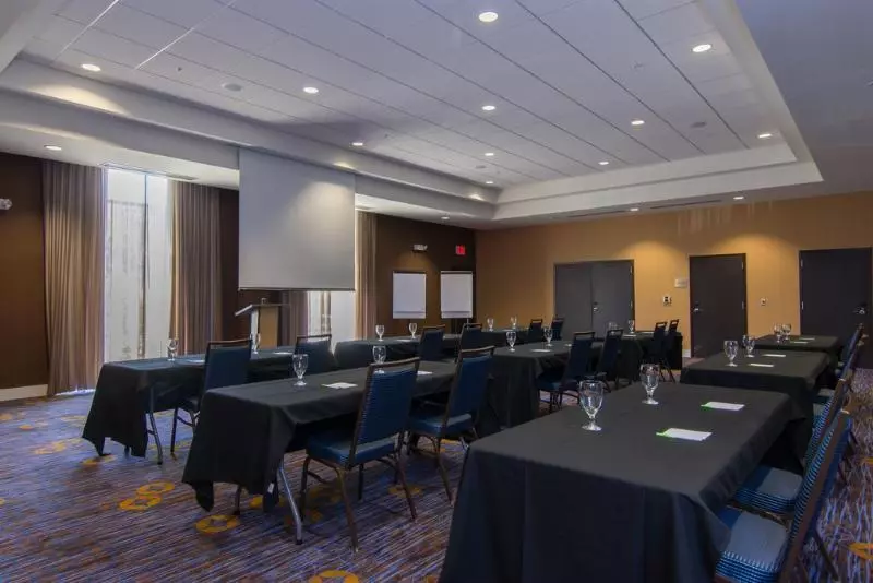 ホテル Courtyard By Marriott Raleigh Durham Airport/brier Creek