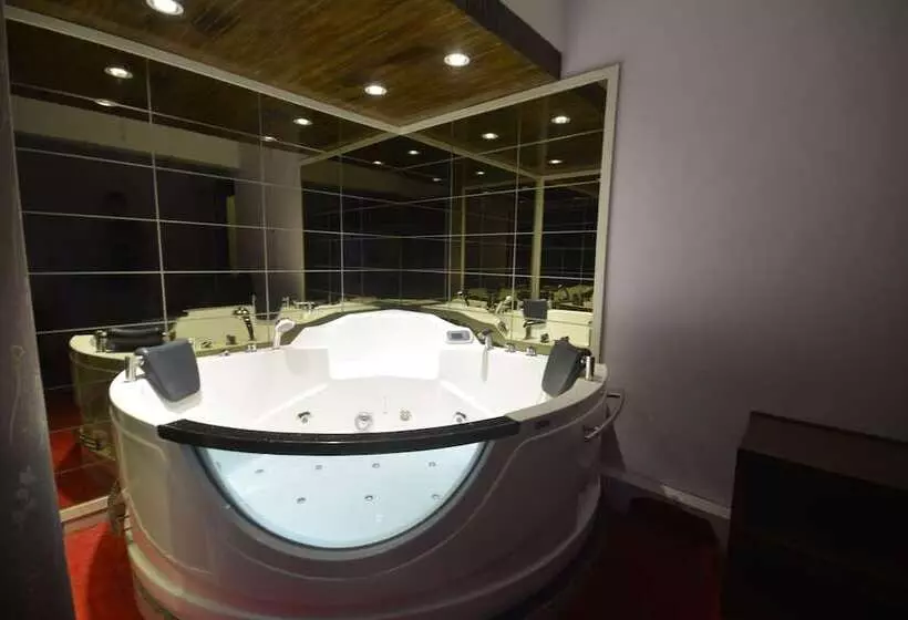 בית מלון כפרי Salute