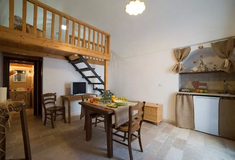 هتل Trulli Family