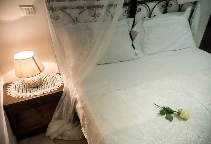 هتل Trulli Family