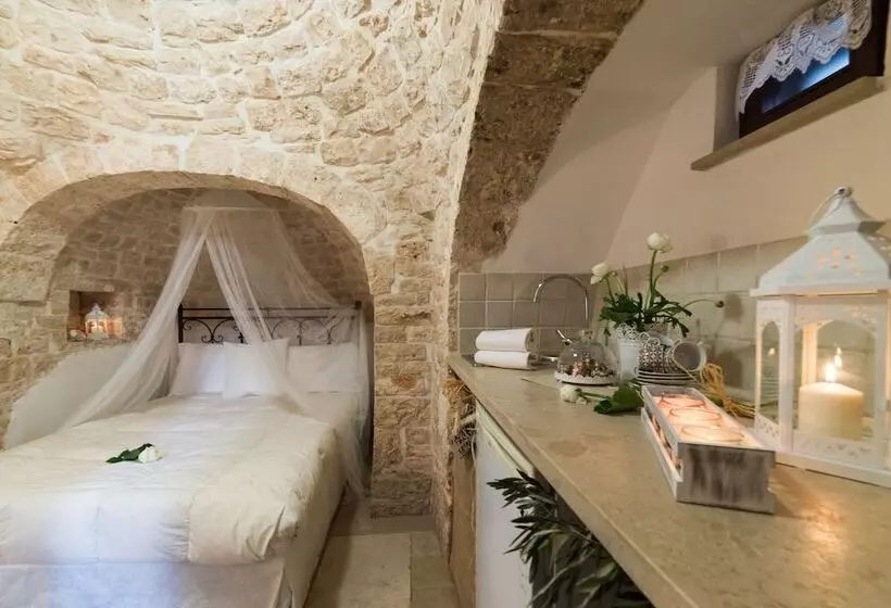 هتل Trulli Family