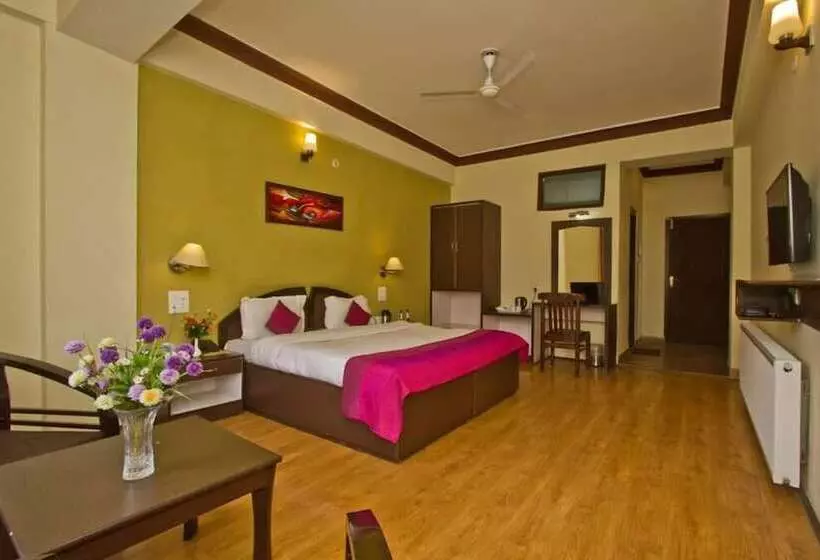 Hotel Zojila Residency