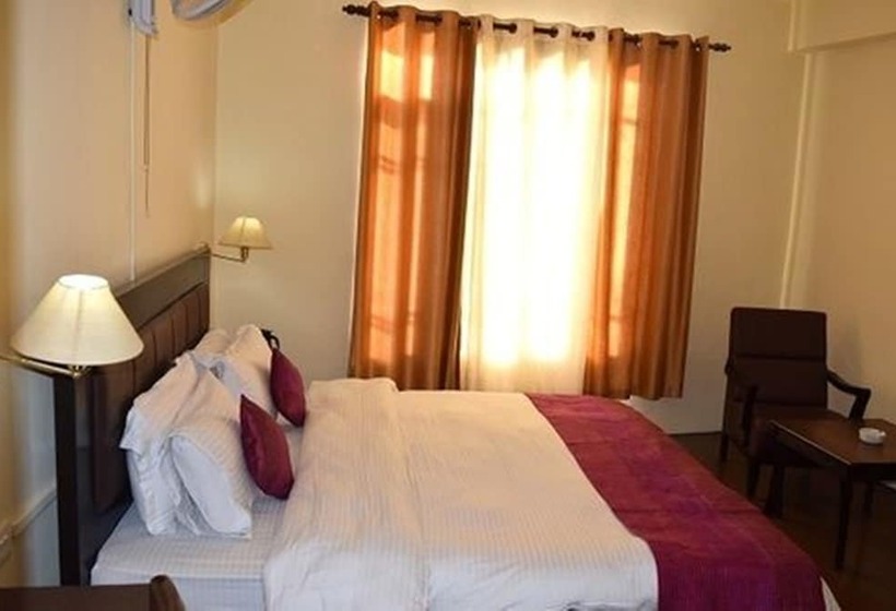 Hotel Zojila Residency