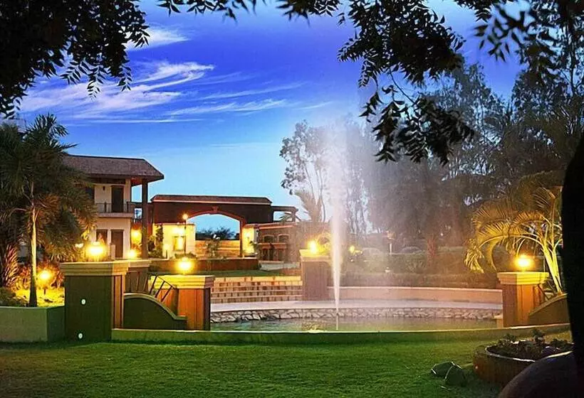 אתר נופש Hudson