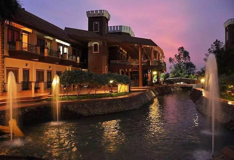 אתר נופש Hudson