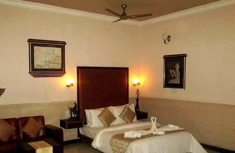 אתר נופש Hudson