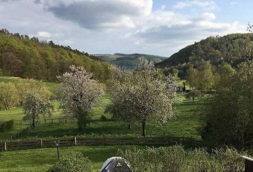 Aamiaismajoitus (B&B) Gasthof Feische