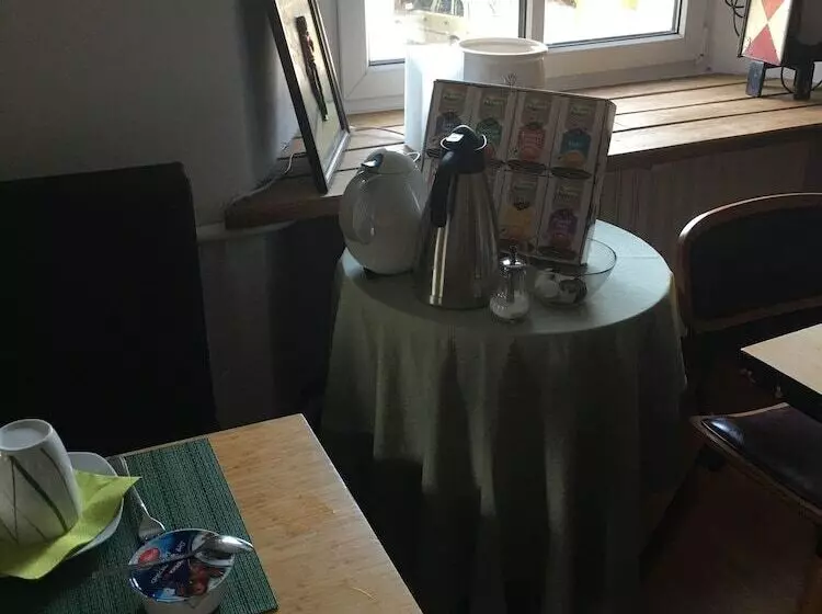 Aamiaismajoitus (B&B) Gasthof Feische