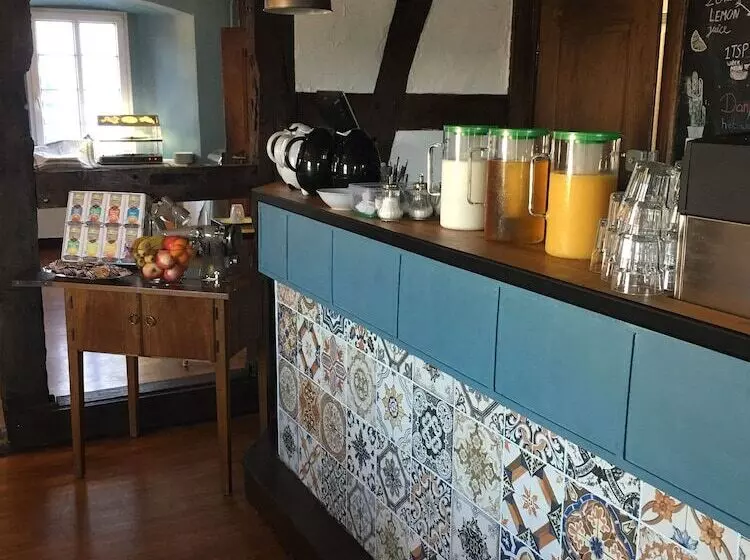 Aamiaismajoitus (B&B) Gasthof Feische