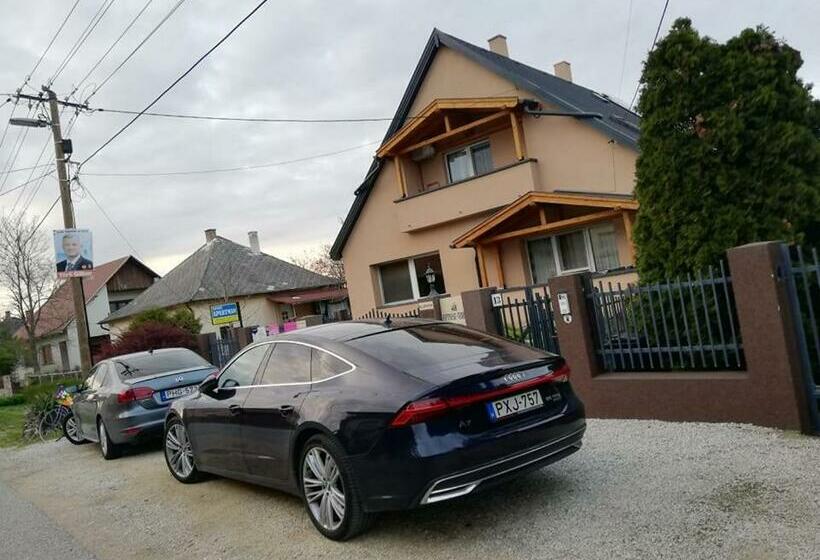 민박 Seuso Borhotel Jenő