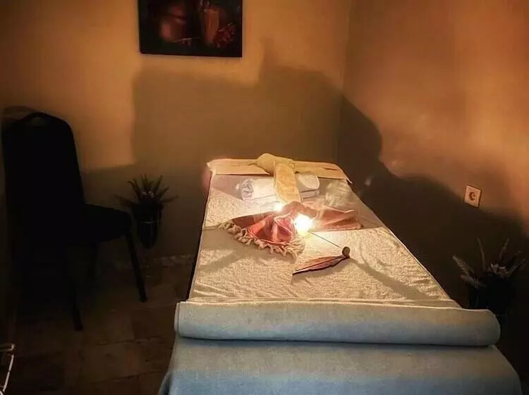 ホテル İpsala Park