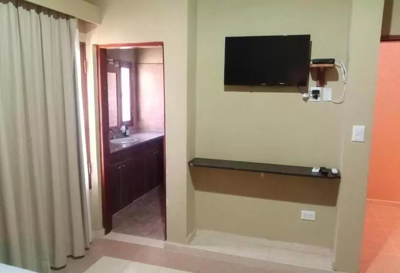 Hotelli Las Salinas Gran