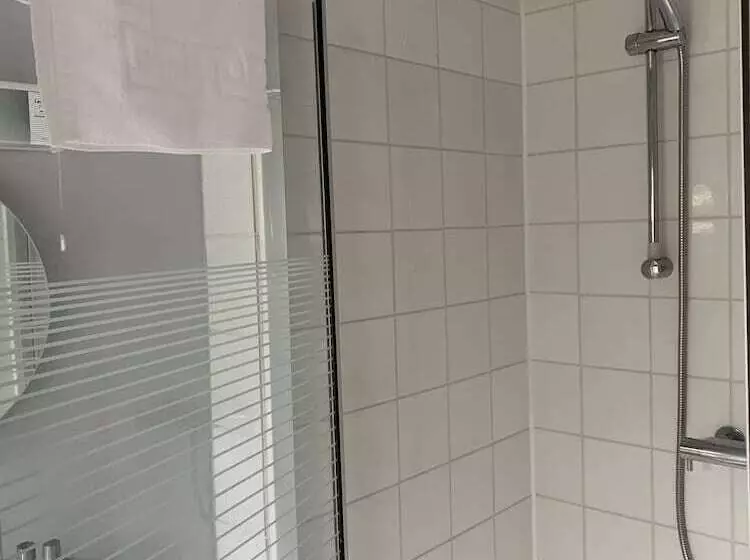 Hotelli The Six Bells