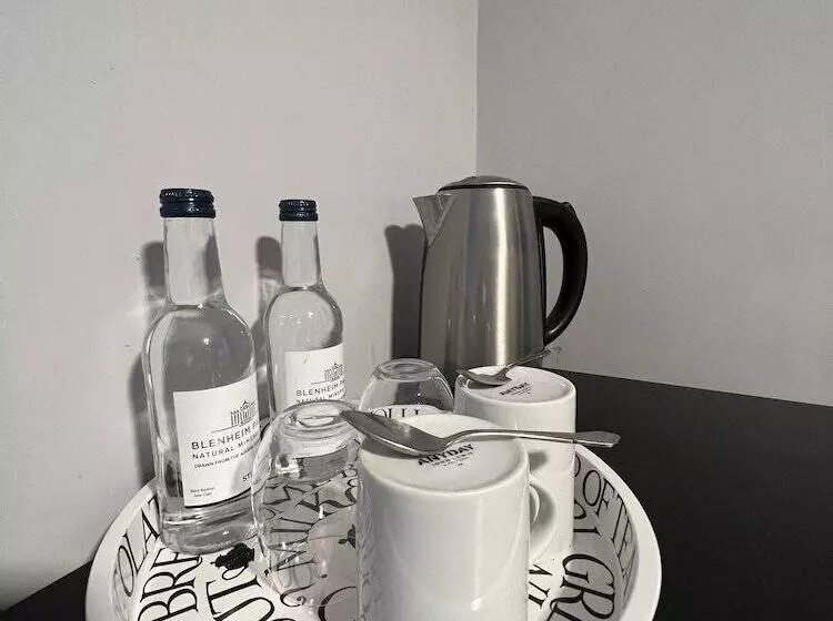 Hotelli The Six Bells