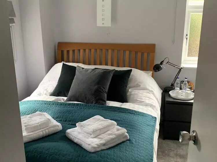 Hotelli The Six Bells