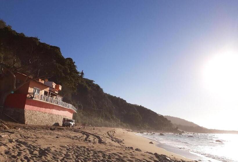 Hotel Treasure By The Sea Resort   Happy Hill