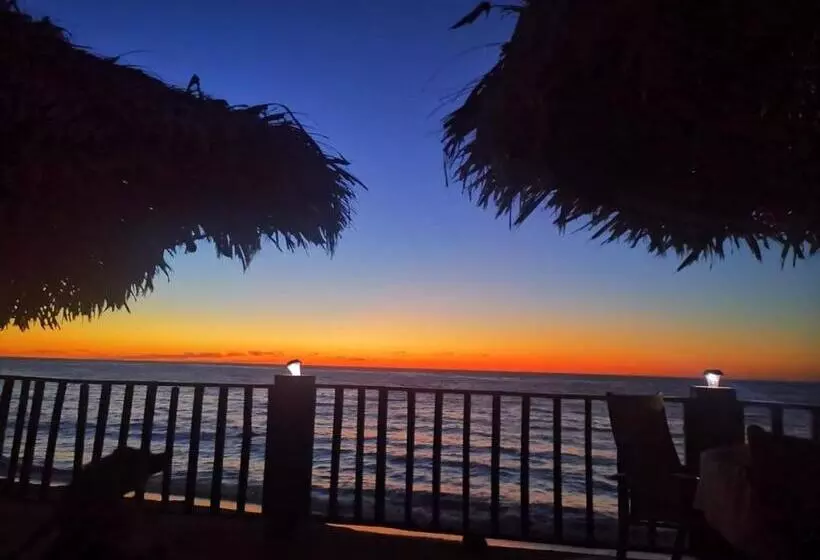 ホテル Treasure By The Sea Resort   Happy Hill