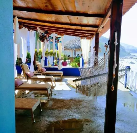 ホテル Treasure By The Sea Resort   Happy Hill