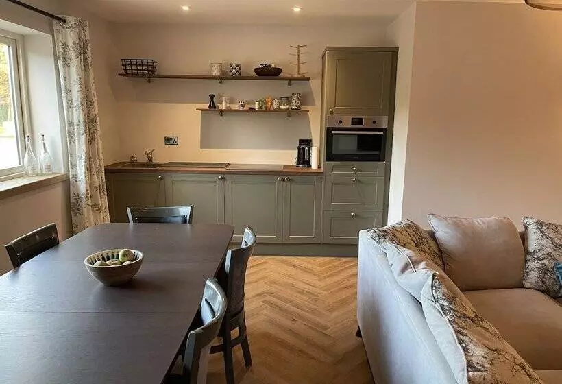 Majatalo York Cottage House & Spa