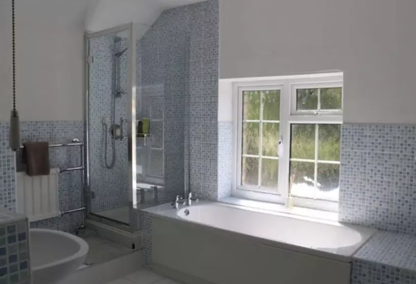 Majatalo York Cottage House & Spa