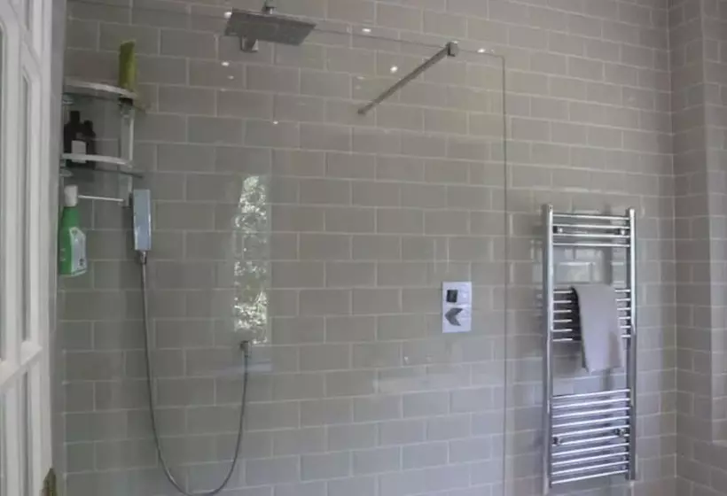 Majatalo York Cottage House & Spa