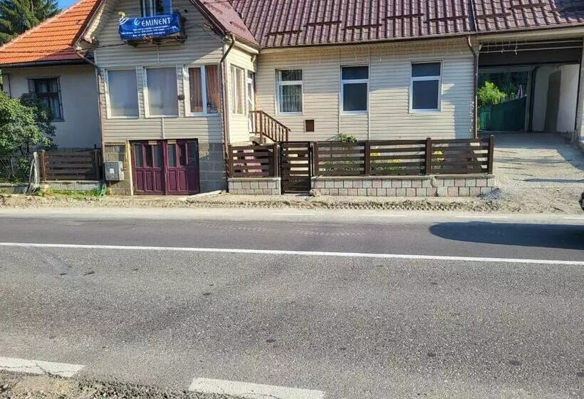 ペンション Casa Ernst
