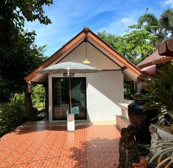 膳宿费 Phow Homestay