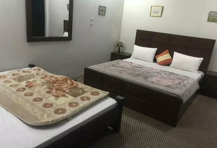 پانسیون Swat Hill View Resort  Only For Families