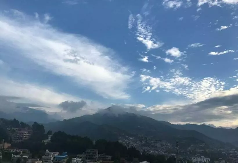 پانسیون Swat Hill View Resort  Only For Families