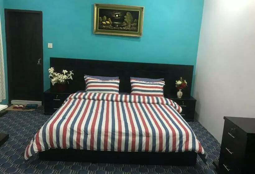 پانسیون Swat Hill View Resort  Only For Families