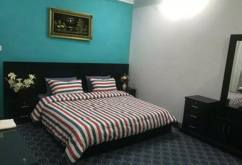 پانسیون Swat Hill View Resort  Only For Families