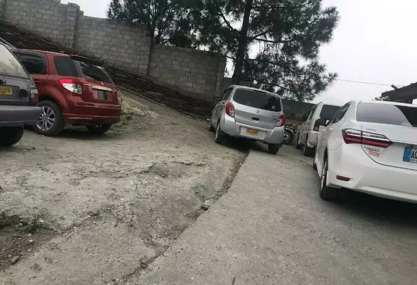 پانسیون Swat Hill View Resort  Only For Families