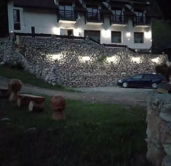 ペンション Valea Lui Bogdan