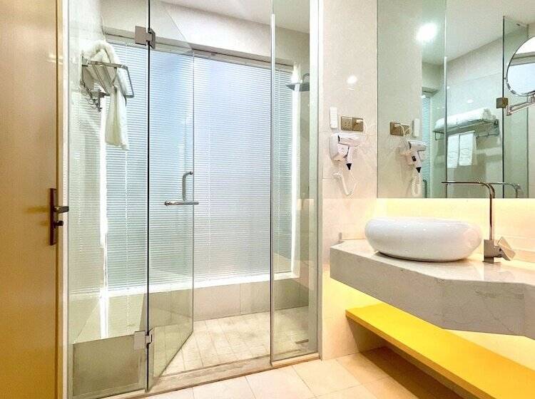 אתר נופש St Vegas