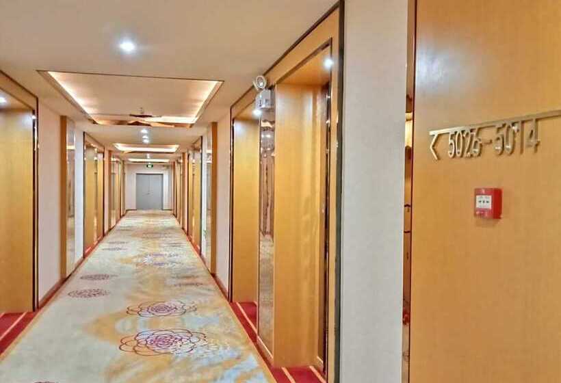 אתר נופש St Vegas