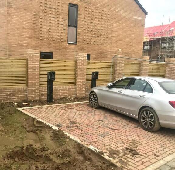 Bed and Breakfast 27 William Jessop Way Bristol Bs13 0rl