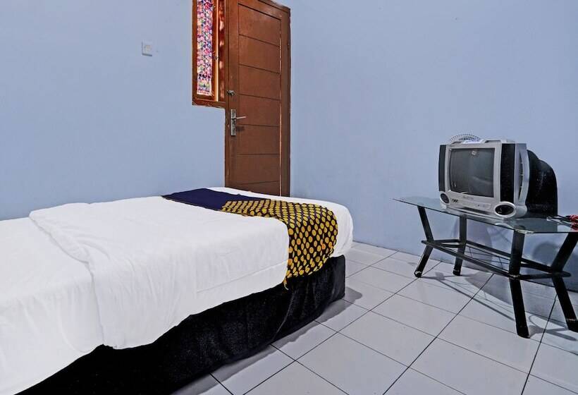 Hotel Spot On 91941 Pondok Gumilang