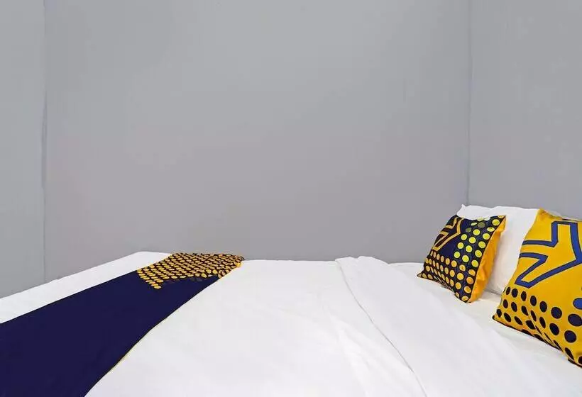 Hotelli Spot On 91941 Pondok Gumilang