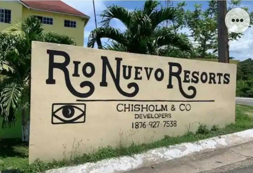 ペンション A Piece Of Paradise