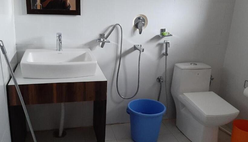 펜션 Himalayan Regal House