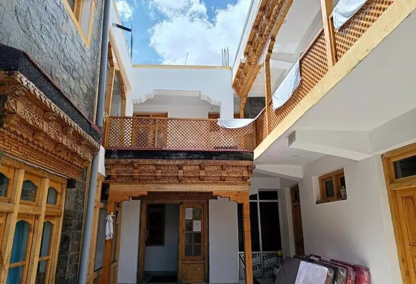 Majatalo Himalayan Regal House