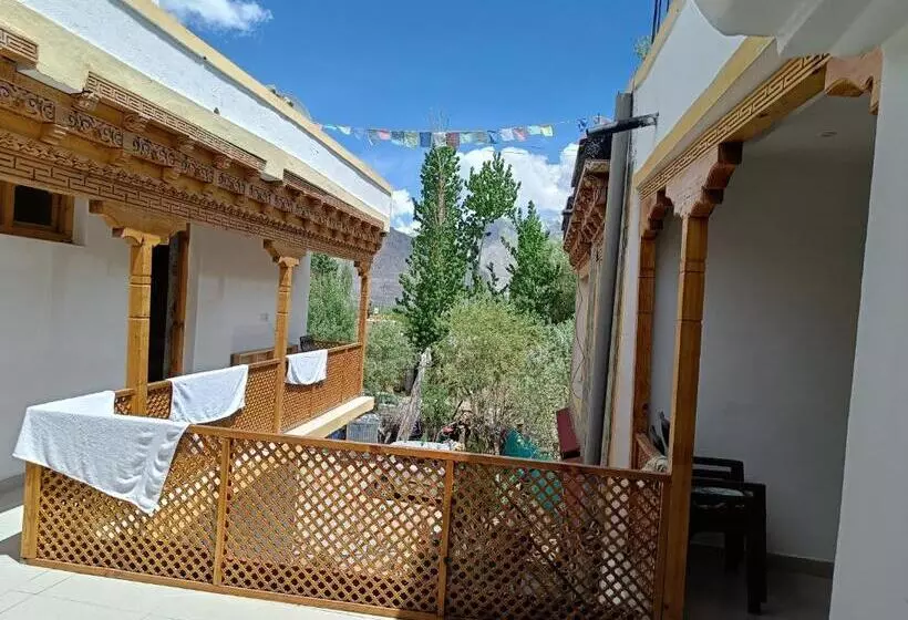 Majatalo Himalayan Regal House
