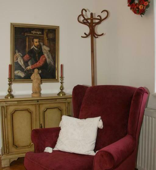 ペンション Schloss Süßenstein