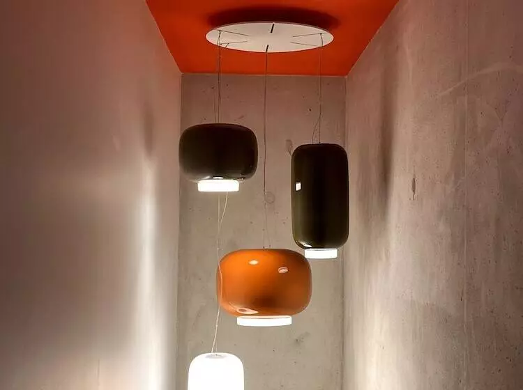 ペンション Suite 28