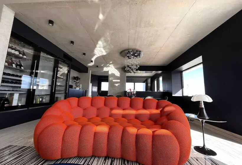 ペンション Suite 28