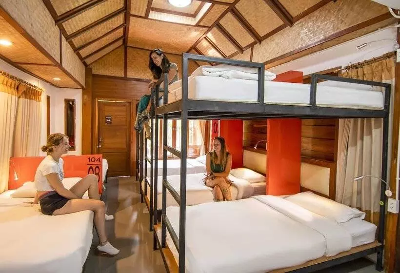 ユースホステル Mad Monkey Pai