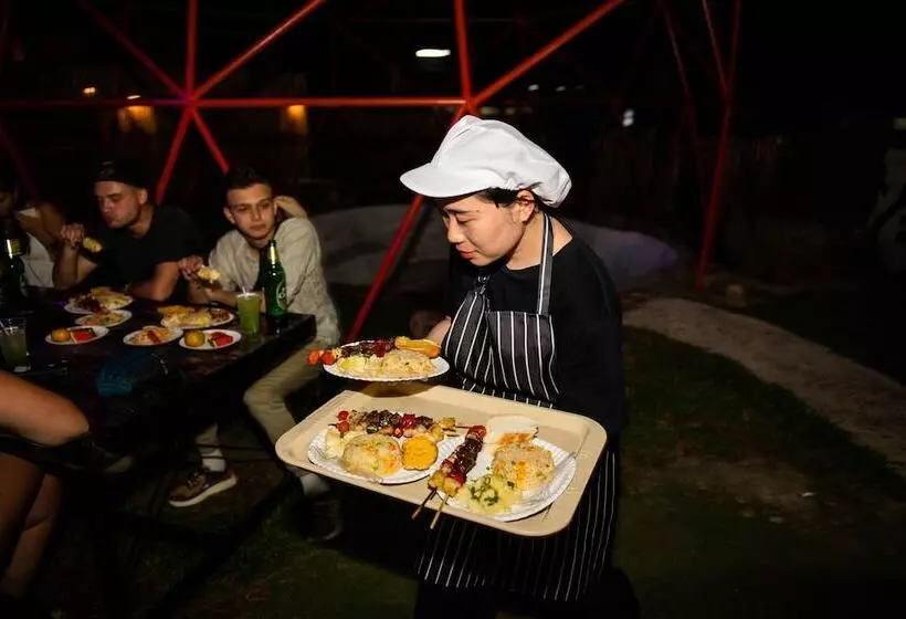 ユースホステル Mad Monkey Pai