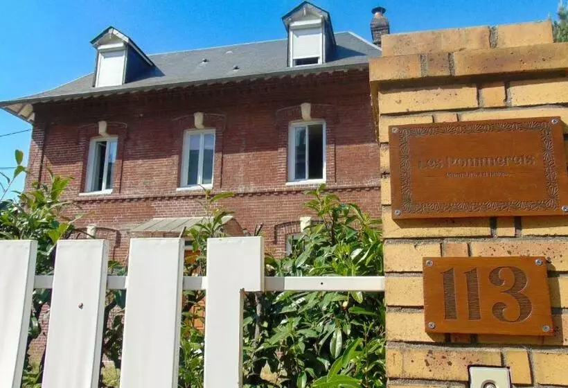 ベッドアンドブレックファースト Les Pommerets