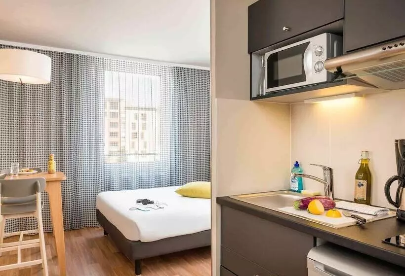 Aparthotel Adagio Access Paris Massy Gare